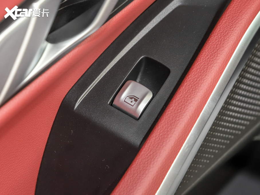 2022R3ϵ 320i \(yn)b