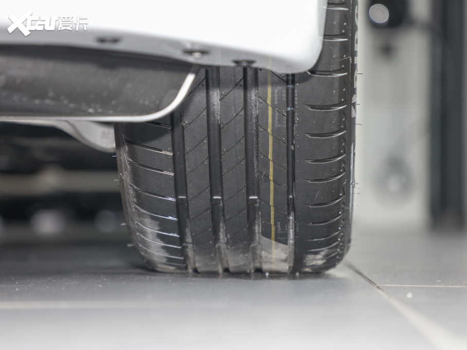 2022R3ϵ 330Li xDriver M\ҹb