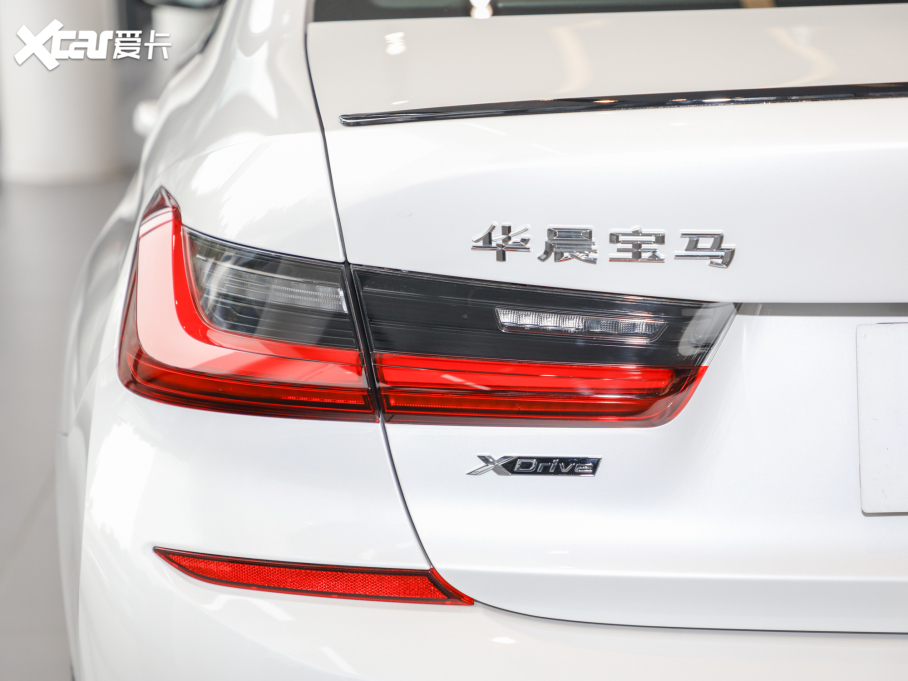 2022R3ϵ 330Li xDriver M\ҹb