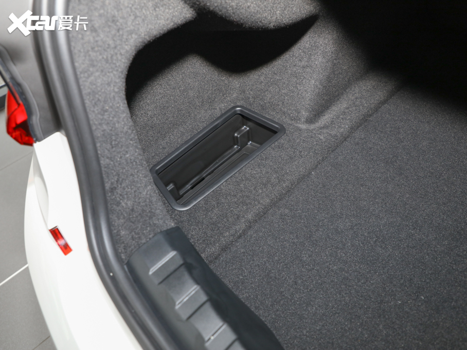 2022R3ϵ 330Li xDriver M\ҹb