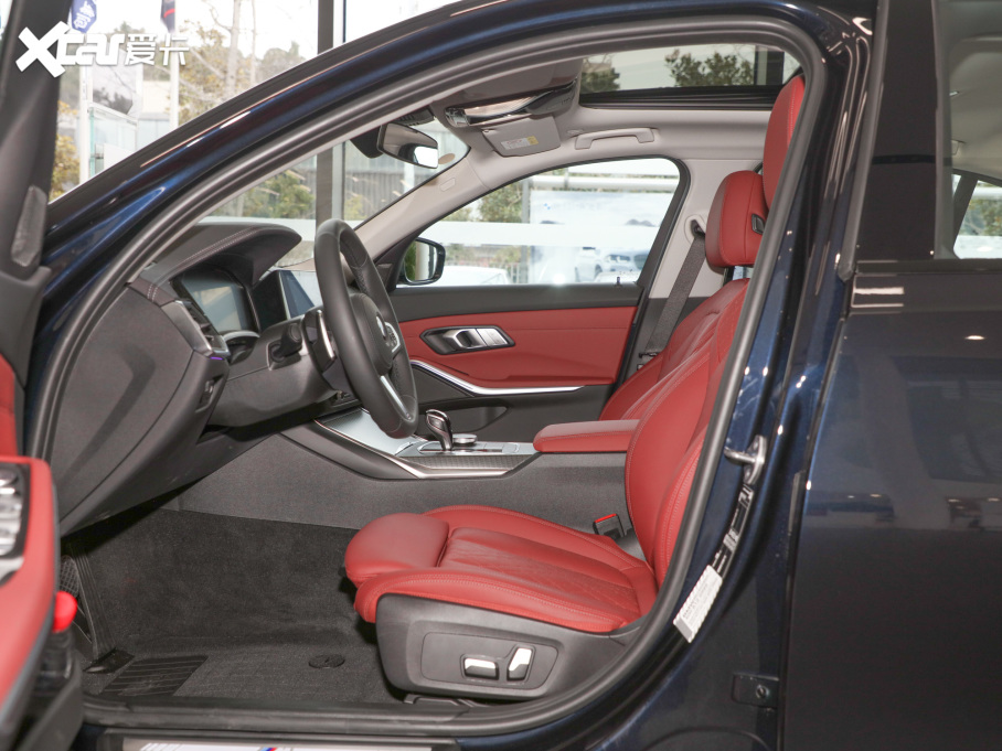 2022R3ϵ 330i M\ҹb