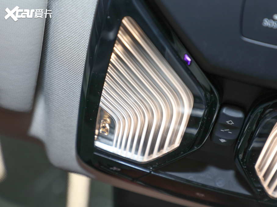 2022R3ϵ 330i M\ҹb