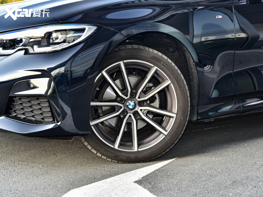 2022��R3ϵ 325Li xDriver M�\(y��n)�����b