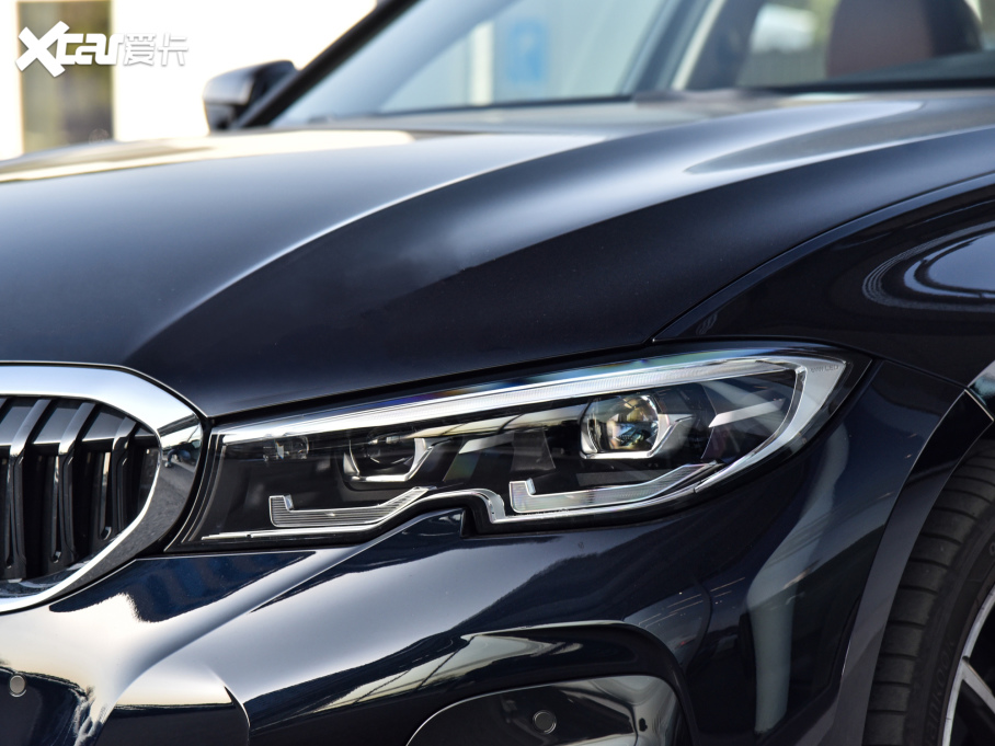 2022��R3ϵ 325Li xDriver M�\(y��n)��(d��ng)���b