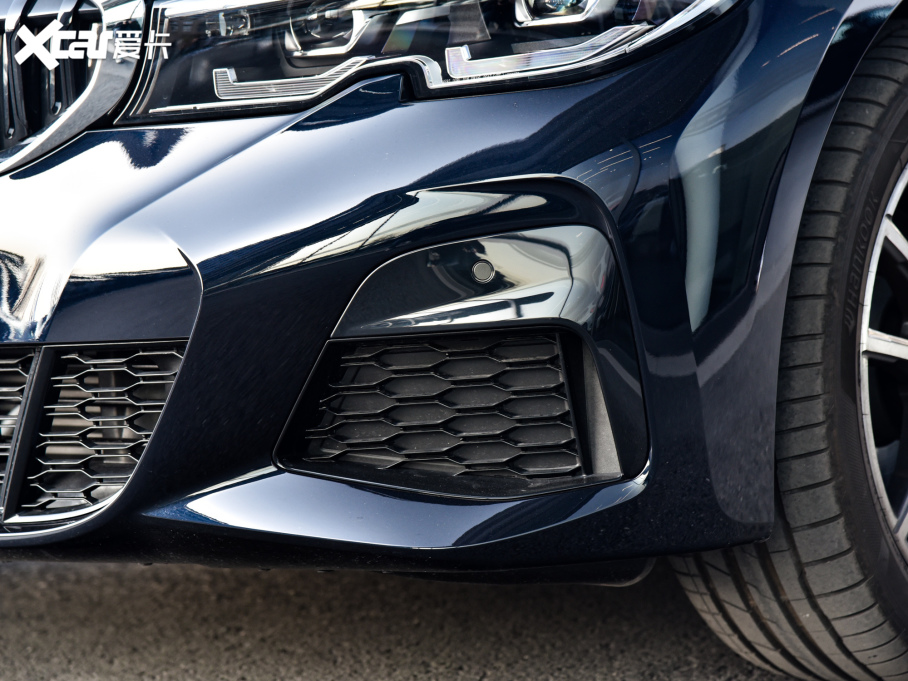 2022��R3ϵ 325Li xDriver M�\(y��n)��(d��ng)���b