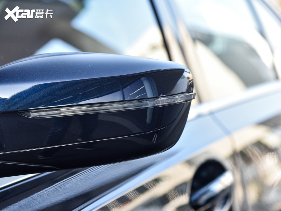 2022R3ϵ 325Li xDriver M\b