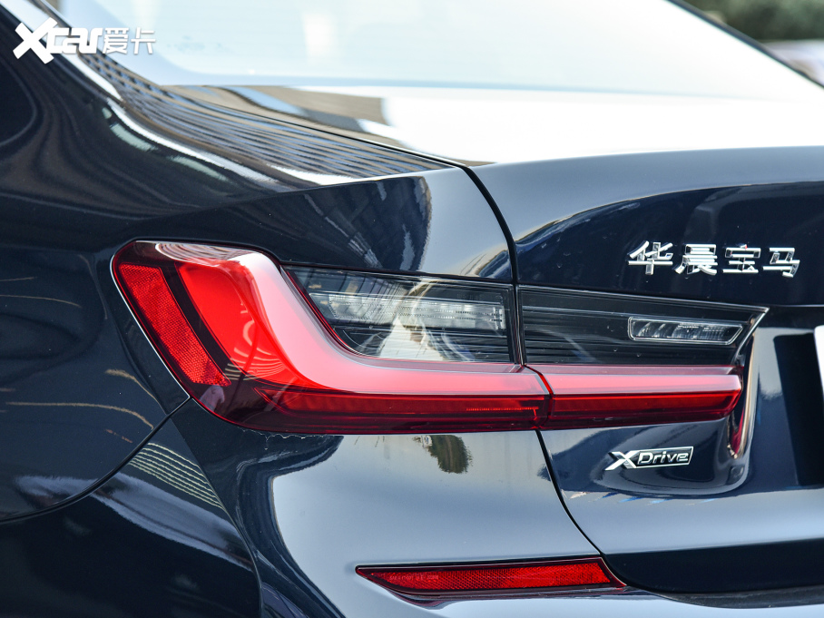 2022R3ϵ 325Li xDriver M\b