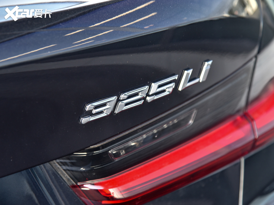 2022R3ϵ 325Li xDriver M\b