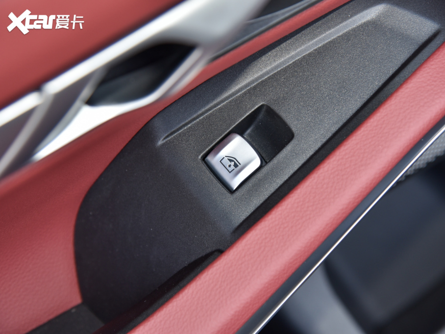 2022��R3ϵ 325Li xDriver M�\�����b