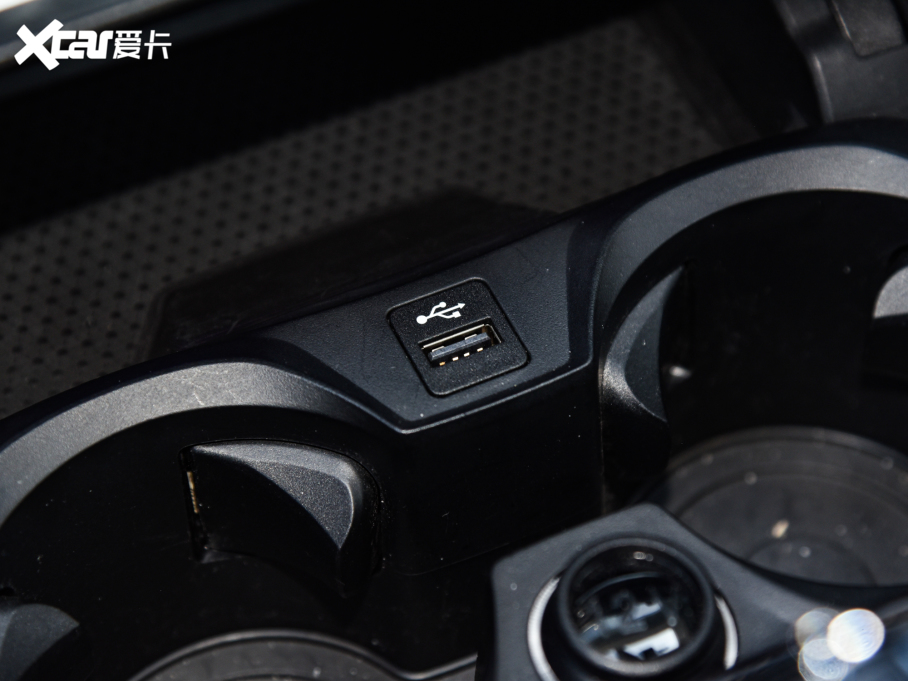 2022��R3ϵ 325Li xDriver M�\�����b