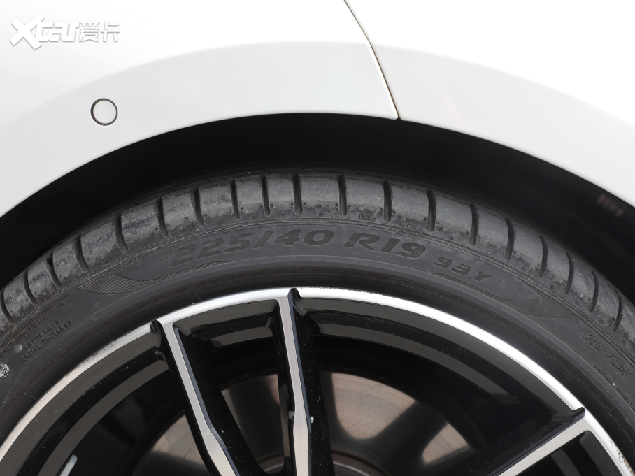 2022R3ϵ Ŀ 330Li xDrive M\ҹb