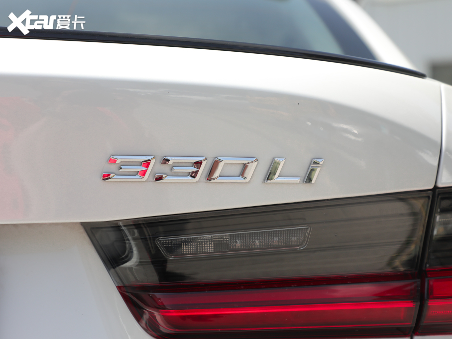 2022R3ϵ Ŀ 330Li xDrive M\ҹb