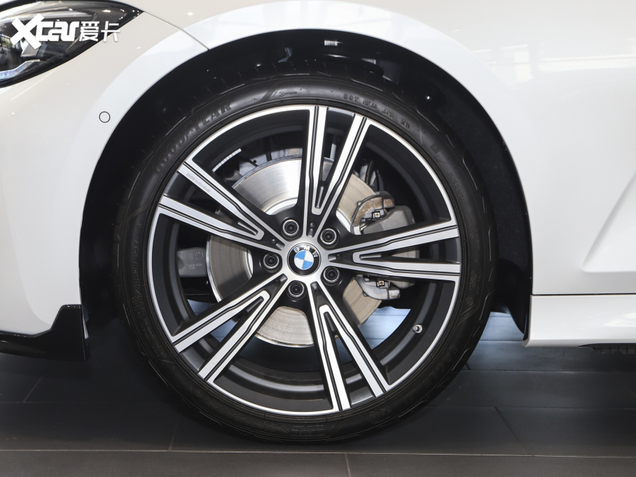 2022R3ϵ 330i M\ҹb