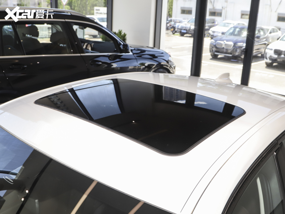 2022R3ϵ 330i M\ҹb