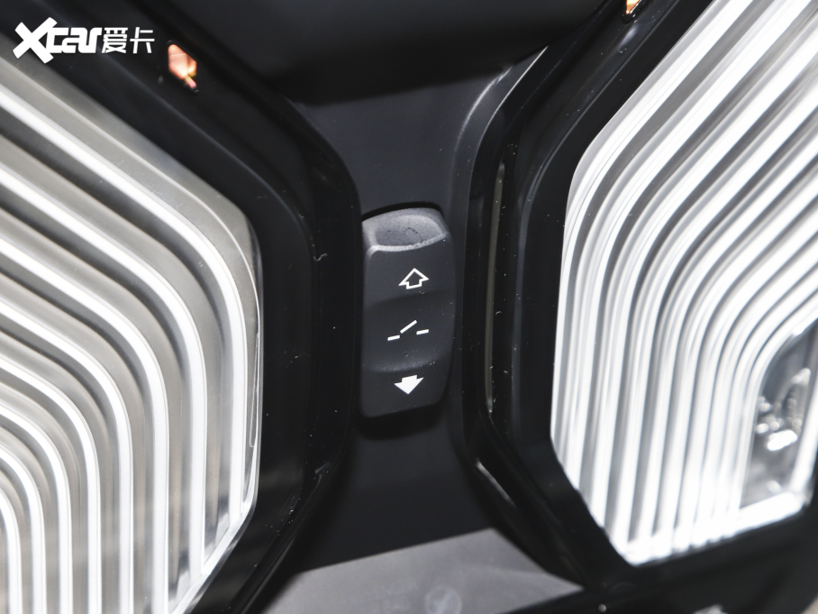 2022R3ϵ 330i M\ҹb