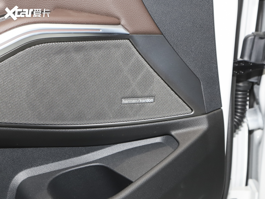 2022R3ϵ 330i M\ҹb