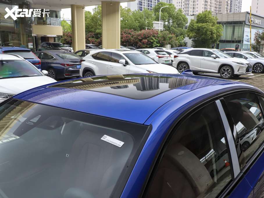 2022R3ϵ Ŀ 325i M\ҹb