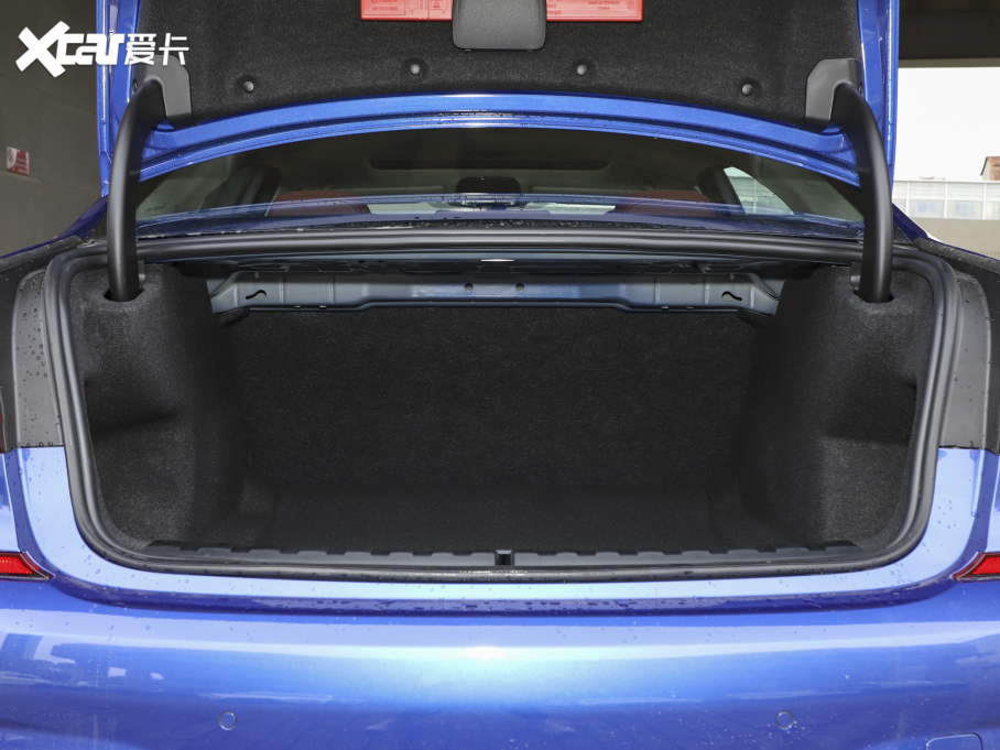 2022R3ϵ Ŀ 325i M\ҹb