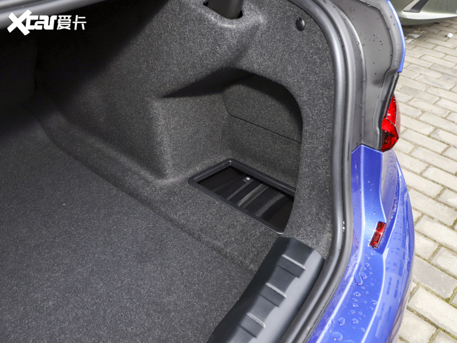 2022R3ϵ Ŀ 325i M\ҹb