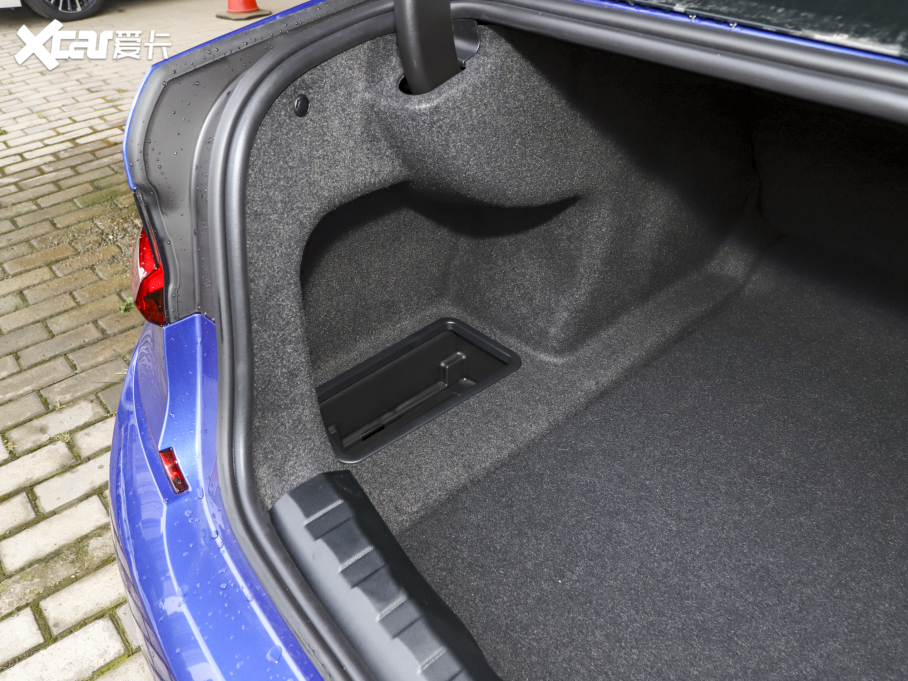 2022R3ϵ Ŀ 325i M\ҹb