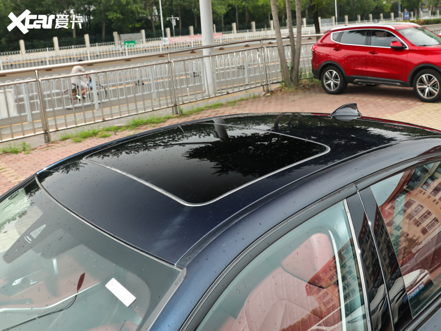 2022R3ϵ Ŀ 330i M\ҹb