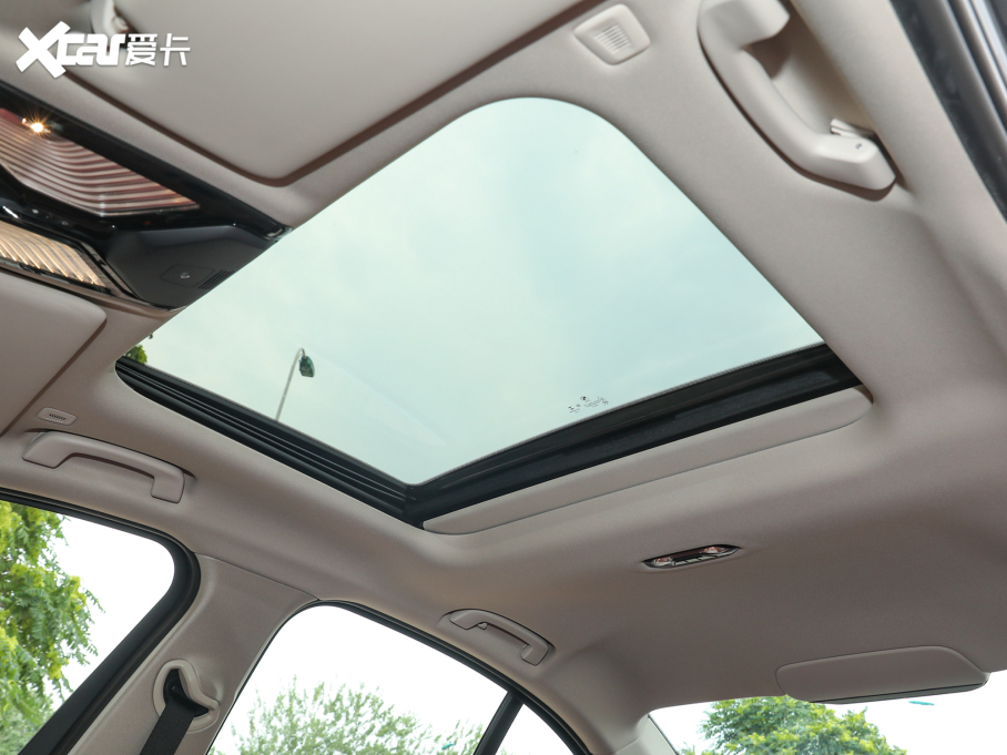 2022R3ϵ Ŀ 330i M\ҹb