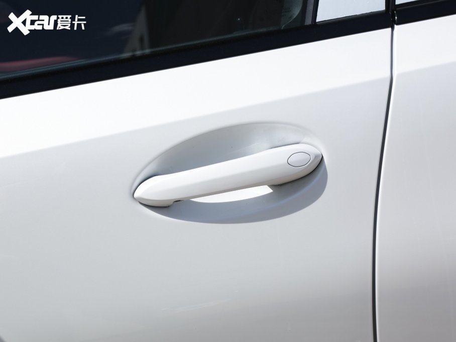 2022R3ϵ Ŀ 320i \b