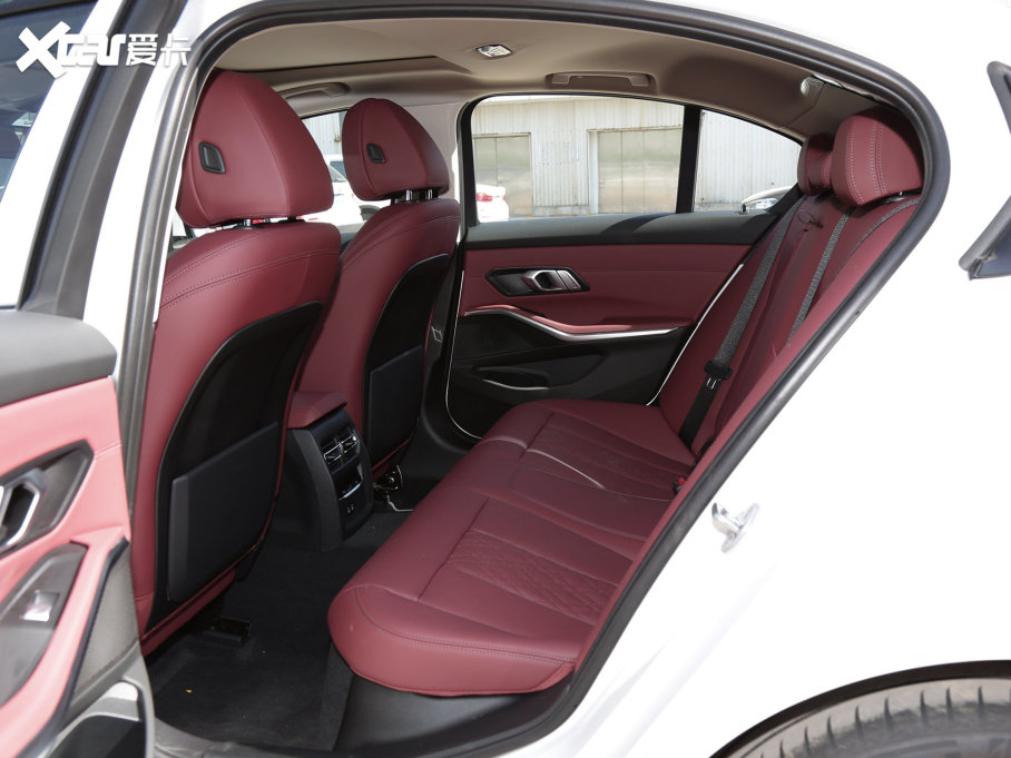 2022R3ϵ Ŀ 320i \b