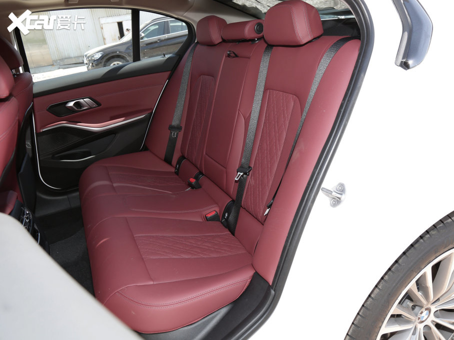 2022R3ϵ Ŀ 320i \b