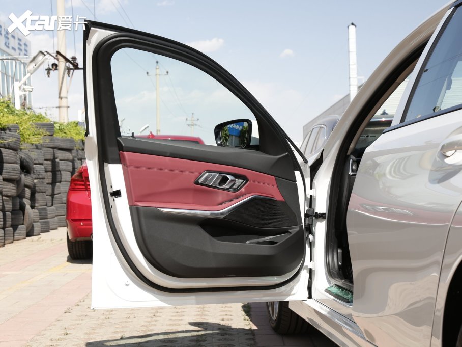 2022R3ϵ Ŀ 320i \b