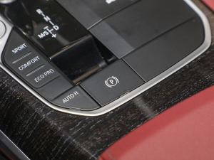 2022325Li M\(yn)(dng)b v܇Ƅ(dng)