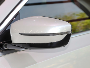 2022Ŀ 325i M\b (ji)^