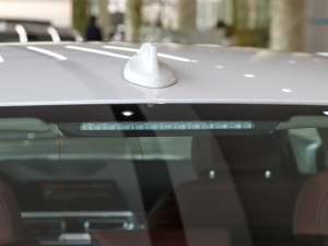 2022Ŀ 325i M\b (ji)^