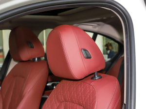 2022Ŀ 325i M\(yn)b g