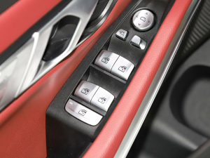 2022Ŀ 325i M\b {܇ƅ^	