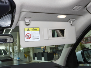 2022Ŀ 325i M\b ꖰ壨ң