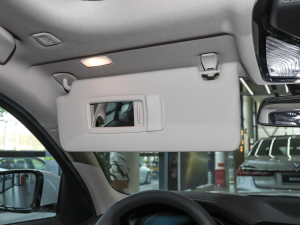 2022Ŀ 325i M\b ꖰ壨