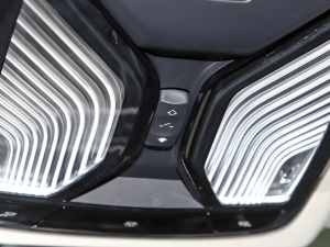 2022Ŀ 325i M\(yn)(dng)b п؅^(q)