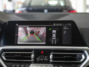 2022Ŀ 325i M\(yn)(dng)b п؅^(q)