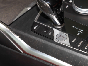 2022Ŀ 325i M\(yn)(dng)b п؅^(q)