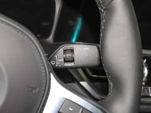 2022Ŀ 325i M\(yn)(dng)b п؅^(q)