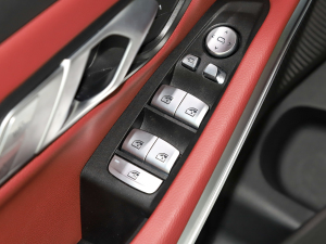 2022Ŀ 325i M\(yn)b п؅^(q)