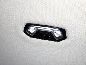 2022Ŀ 325i M\(yn)b п؅^(q)