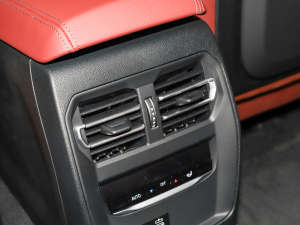 2022Ŀ 325i M\(yn)b п؅^(q)