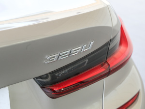 2022Ŀ 325Li M\(yn)(dng)b (x)(ji)^