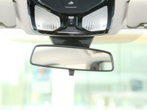 2022Ŀ 325Li M\b ܇ȺҕR