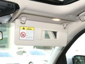 2022Ŀ 325Li M\b ꖰ壨ң