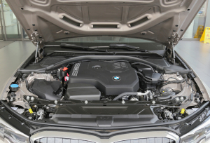 2022Ŀ 325Li M\b l(f)әC(j)