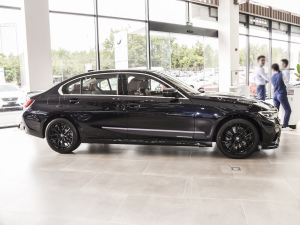 2022Ŀ 320Li M\b ȣң