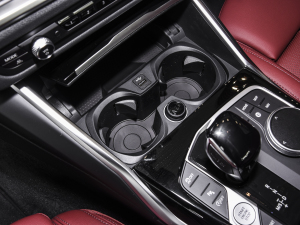 2022Ŀ 320Li M\b ǰű